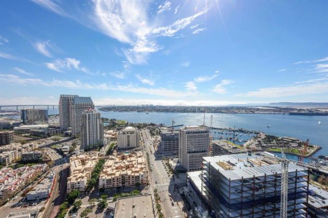 888 W E Street 3902, San Diego, CA 92101
