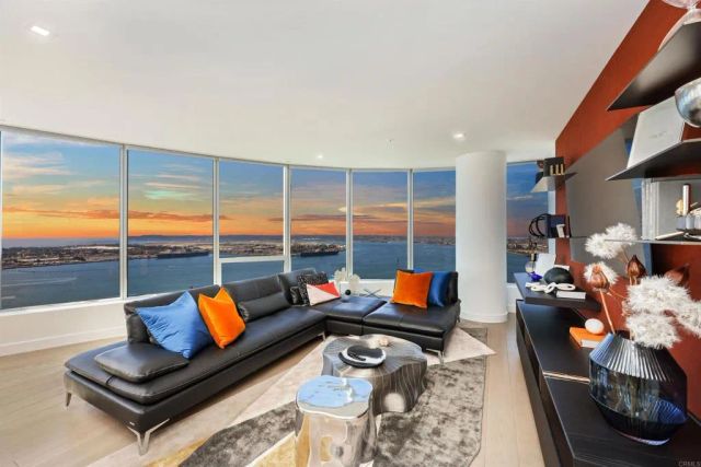 888 W E Street 3902, San Diego, CA 92101