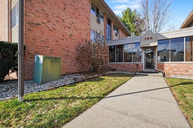 756 W Kilgore Road 302, Kalamazoo, MI 49008