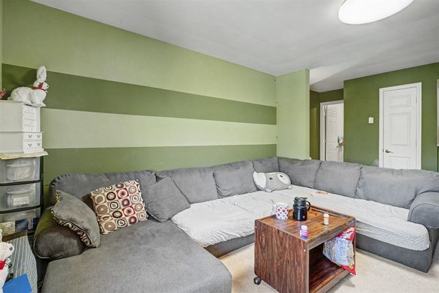 756 W Kilgore Road 302, Kalamazoo, MI 49008