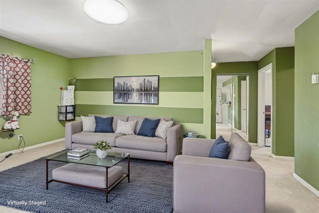 756 W Kilgore Road 302, Kalamazoo, MI 49008