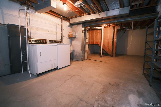 37343 Clubhouse Drive, Sterling Heights, MI 48312