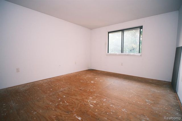 37343 Clubhouse Drive, Sterling Heights, MI 48312