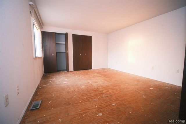 37343 Clubhouse Drive, Sterling Heights, MI 48312