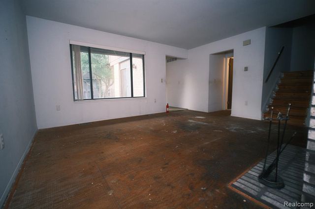 37343 Clubhouse Drive, Sterling Heights, MI 48312