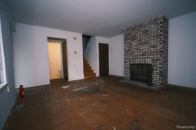 37343 Clubhouse Drive, Sterling Heights, MI 48312