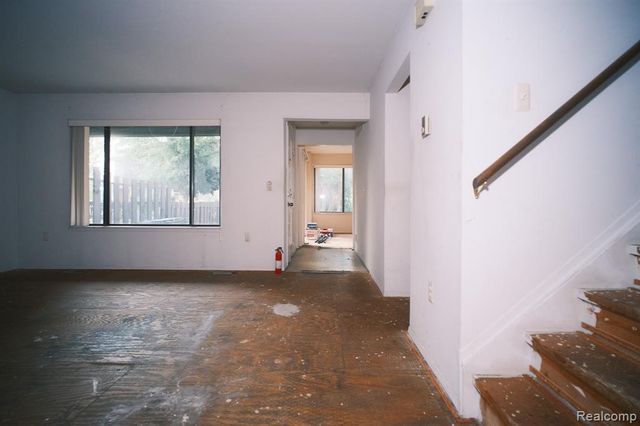 37343 Clubhouse Drive, Sterling Heights, MI 48312