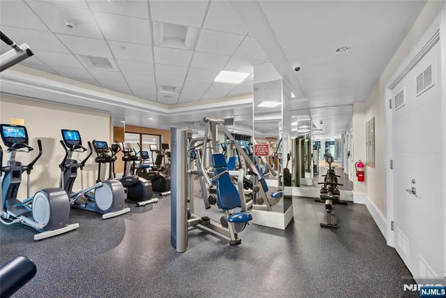 8100 River Road 1005, North Bergen, NJ 07047