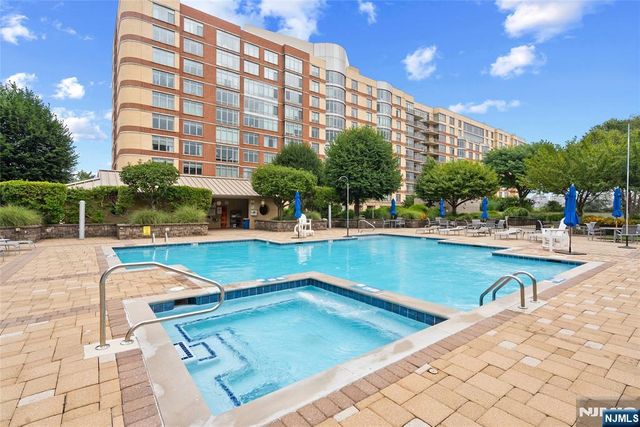 8100 River Road 1005, North Bergen, NJ 07047