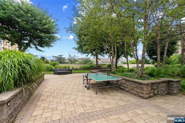 8100 River Road 1005, North Bergen, NJ 07047