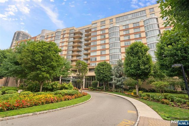8100 River Road 1005, North Bergen, NJ 07047