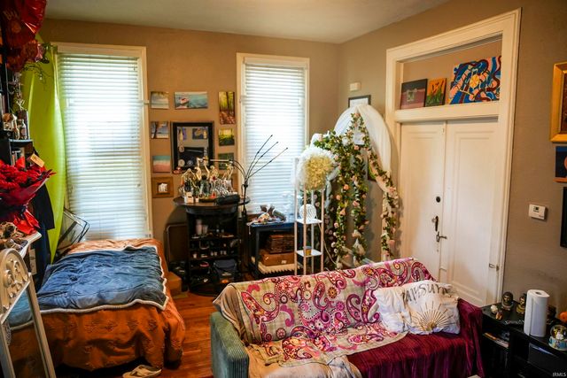 1104 W Wayne Street, Fort Wayne, IN 46802