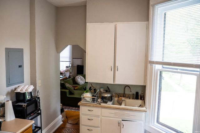 1104 W Wayne Street, Fort Wayne, IN 46802