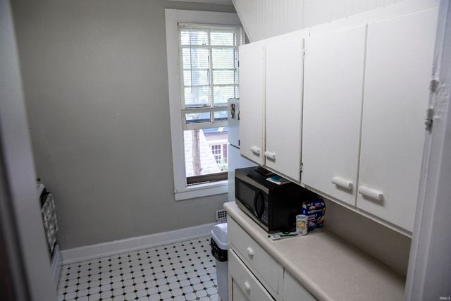 1104 W Wayne Street, Fort Wayne, IN 46802