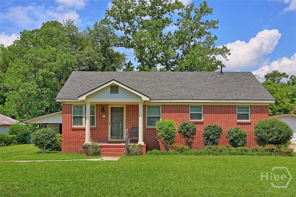 9 Hickory Drive, Savannah, GA 31408