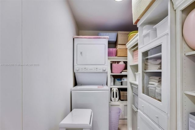 5601 Collins Ave M5, Miami Beach, FL 33140