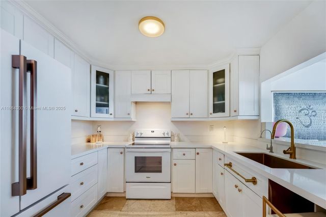 5601 Collins Ave M5, Miami Beach, FL 33140