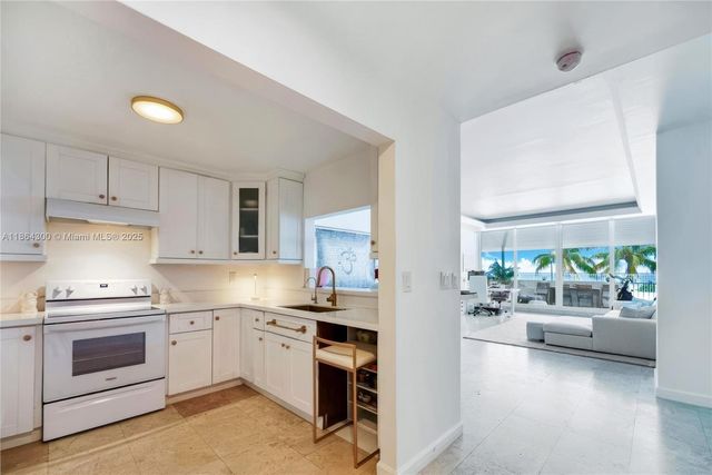 5601 Collins Ave M5, Miami Beach, FL 33140