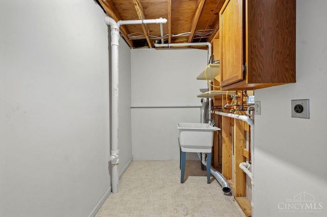 7938 Red Mill Drive, West Chester, OH 45069