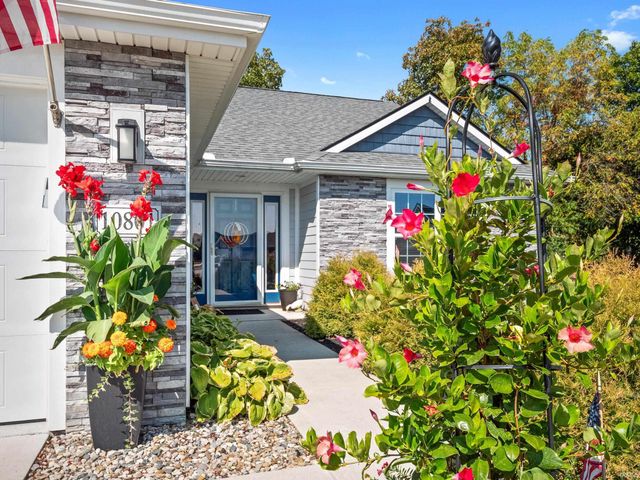 10801 Fenton Cove, Roanoke, IN 46783