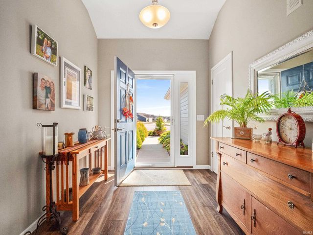 10801 Fenton Cove, Roanoke, IN 46783