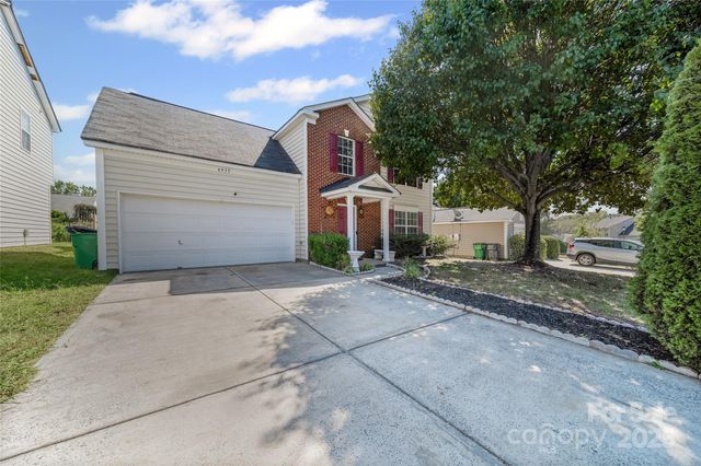 4935 Spruce Peak Road, Charlotte, NC 28278