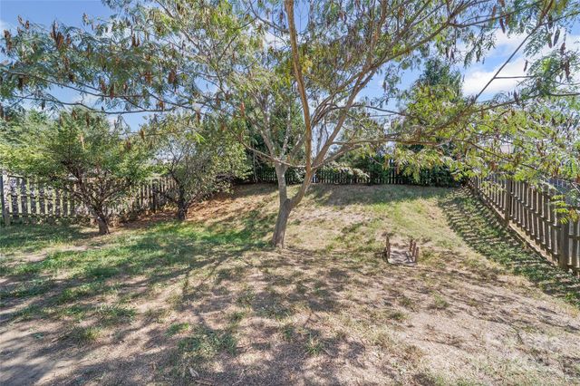 4935 Spruce Peak Road, Charlotte, NC 28278
