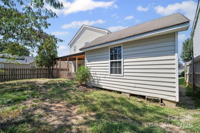 4935 Spruce Peak Road, Charlotte, NC 28278