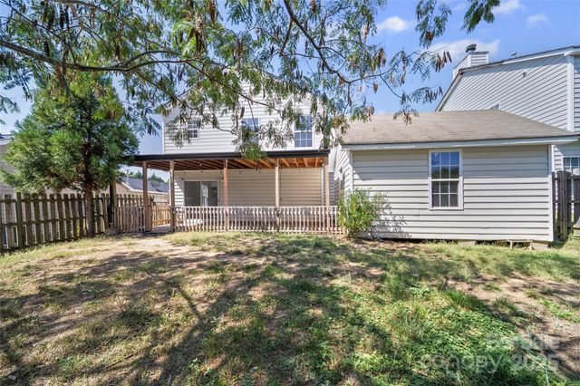 4935 Spruce Peak Road, Charlotte, NC 28278