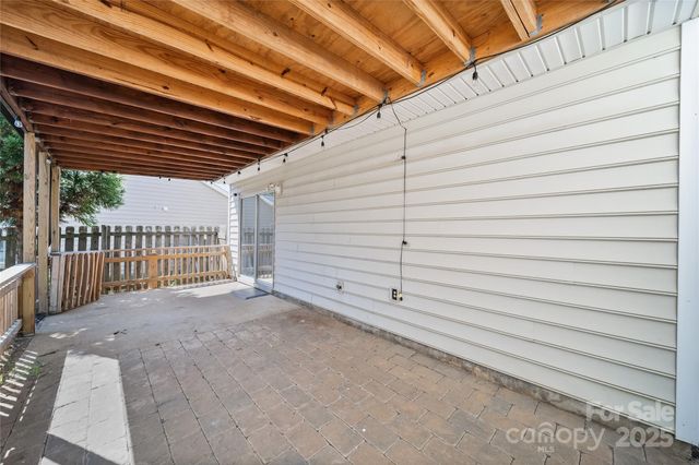 4935 Spruce Peak Road, Charlotte, NC 28278