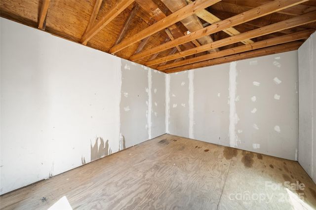 4935 Spruce Peak Road, Charlotte, NC 28278