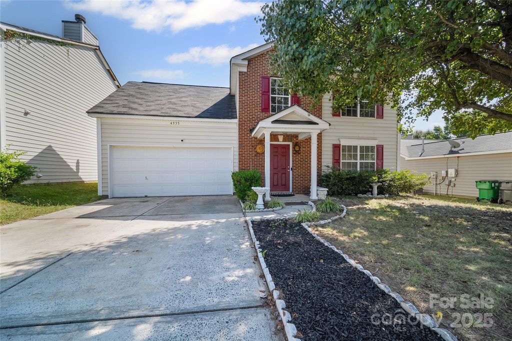 4935 Spruce Peak Road, Charlotte, NC 28278