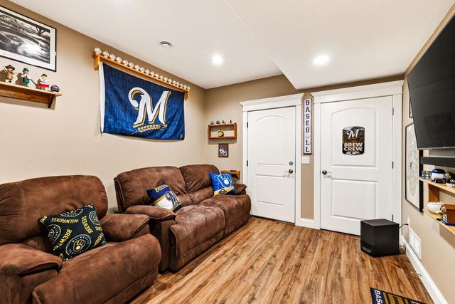 4149 Hanover Drive, Deforest, WI 53532