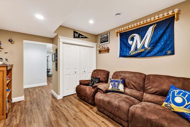 4149 Hanover Drive, Deforest, WI 53532