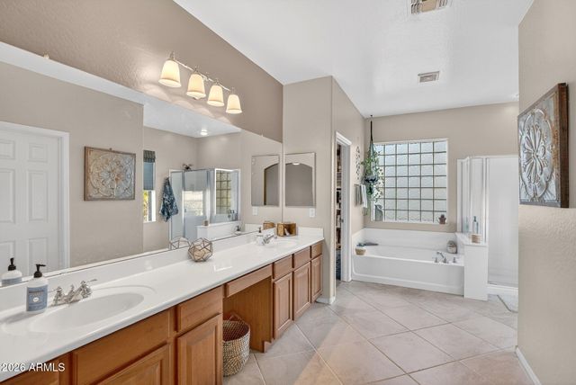 17630 W STATLER Drive, Surprise, AZ 85388