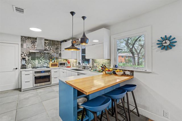 5803 Shoal Creek BLVD, Austin, TX 78757