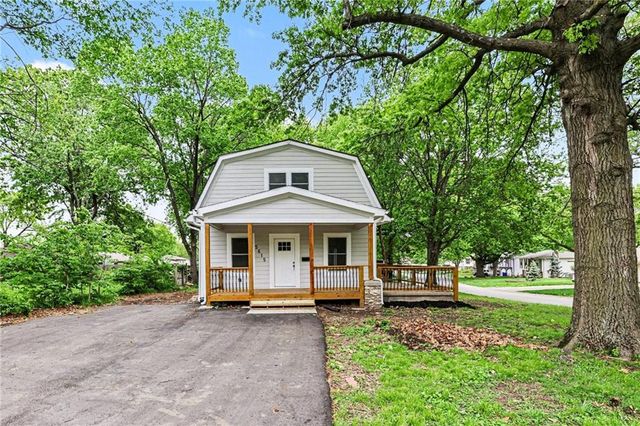 5615 Knox Avenue, Merriam, KS 66203