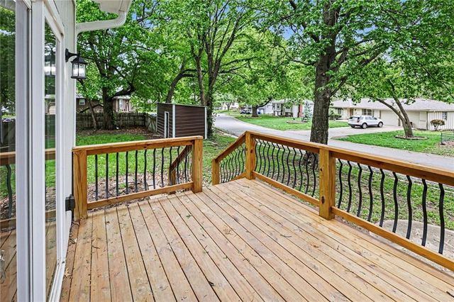 5615 Knox Avenue, Merriam, KS 66203