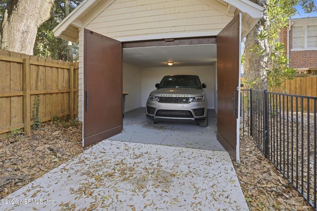 2979 ST JOHNS Avenue, Jacksonville, FL 32205