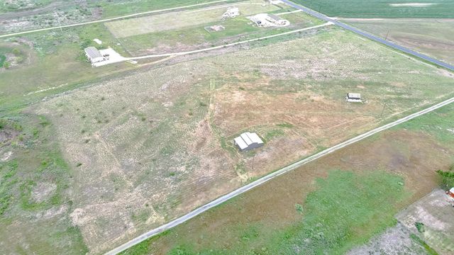 668 County Road 451 RD, Coupland, TX 78615