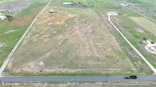 668 County Road 451 RD, Coupland, TX 78615