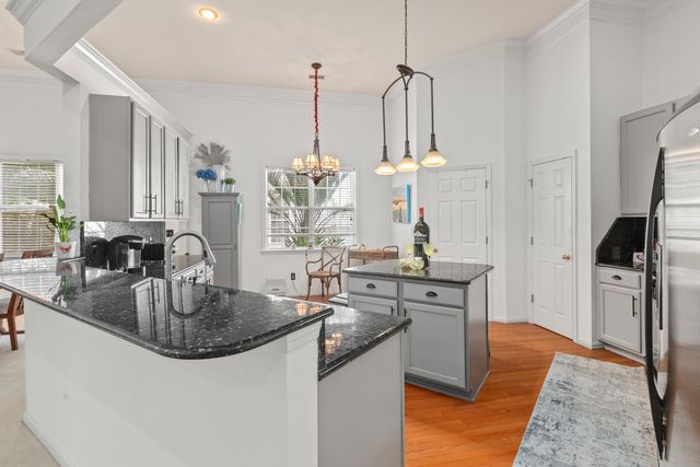 1927 Palmetto Isle Drive, Mount Pleasant, SC 29466