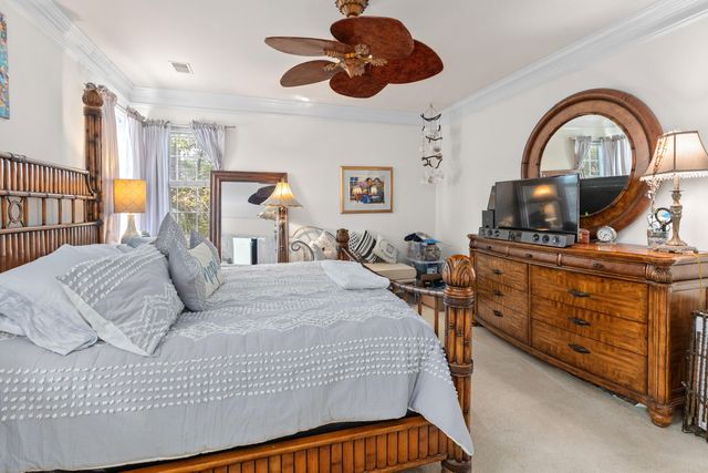 1927 Palmetto Isle Drive, Mount Pleasant, SC 29466