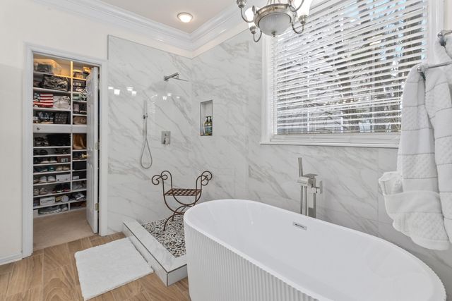 1927 Palmetto Isle Drive, Mount Pleasant, SC 29466