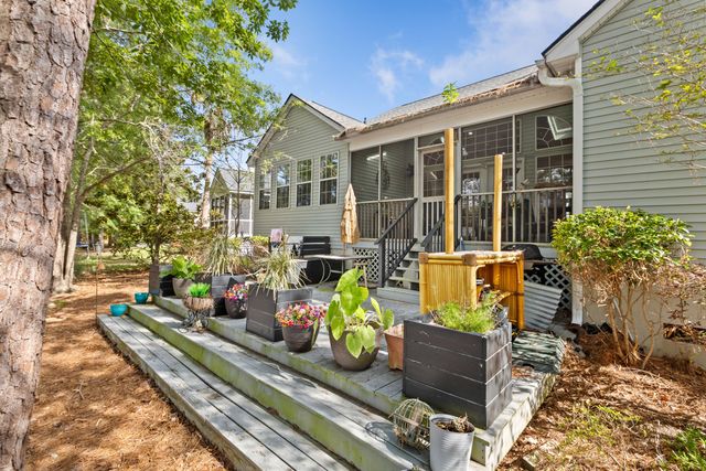 1927 Palmetto Isle Drive, Mount Pleasant, SC 29466
