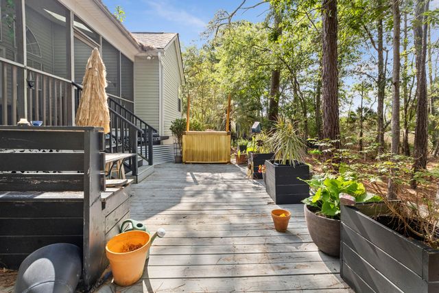 1927 Palmetto Isle Drive, Mount Pleasant, SC 29466