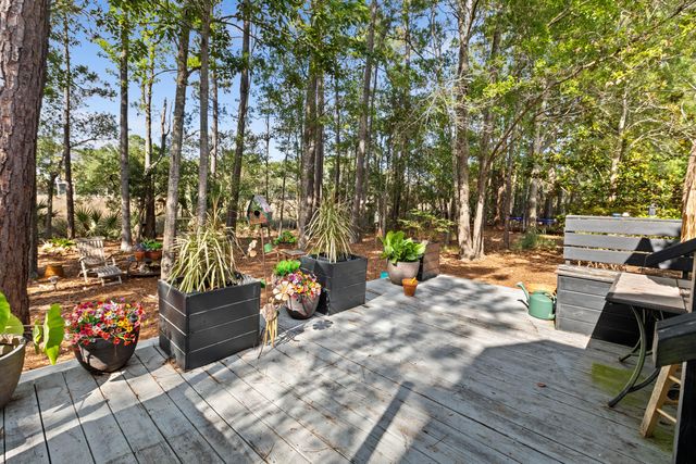1927 Palmetto Isle Drive, Mount Pleasant, SC 29466