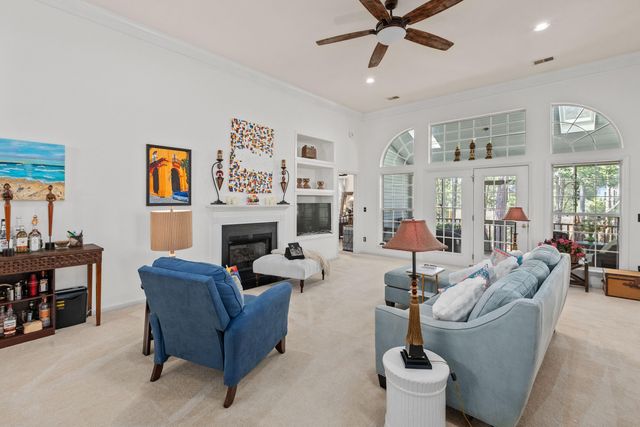 1927 Palmetto Isle Drive, Mount Pleasant, SC 29466