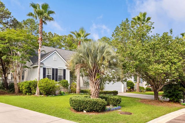 1927 Palmetto Isle Drive, Mount Pleasant, SC 29466