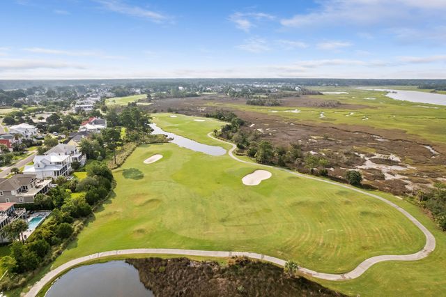 1927 Palmetto Isle Drive, Mount Pleasant, SC 29466